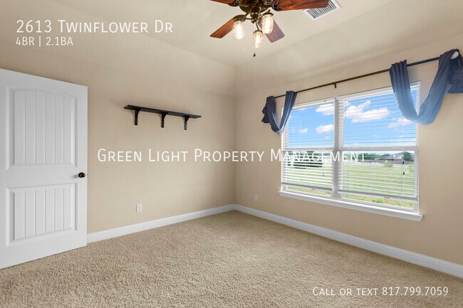 Building Photo - 2613 Twinflower Dr