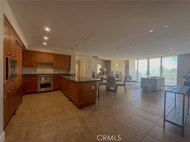 Building Photo - 5068 Scholarship