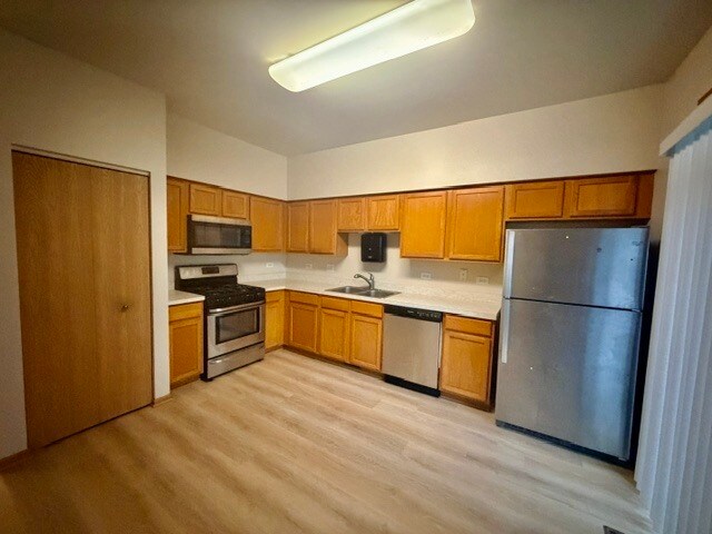 Building Photo - 407 Waubonsee Drive