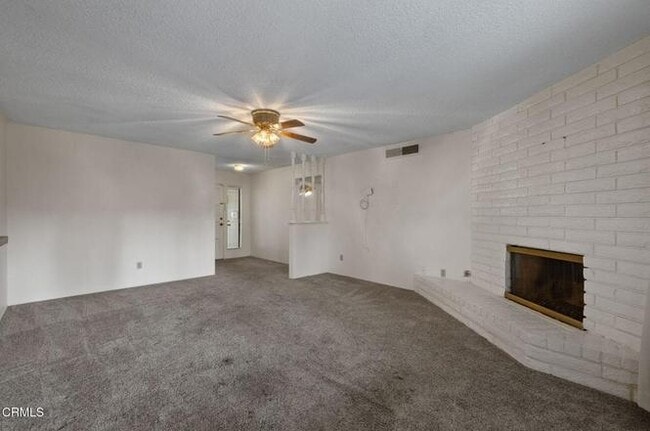 Building Photo - 5909 Sunny Palms Ave