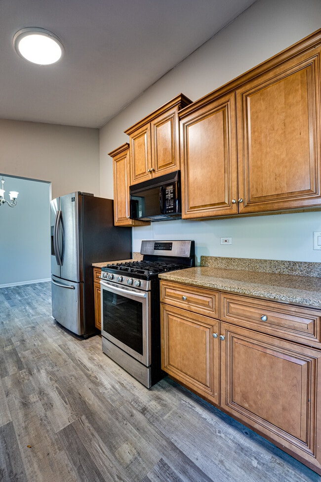 Building Photo - 965 Chelsea Ln