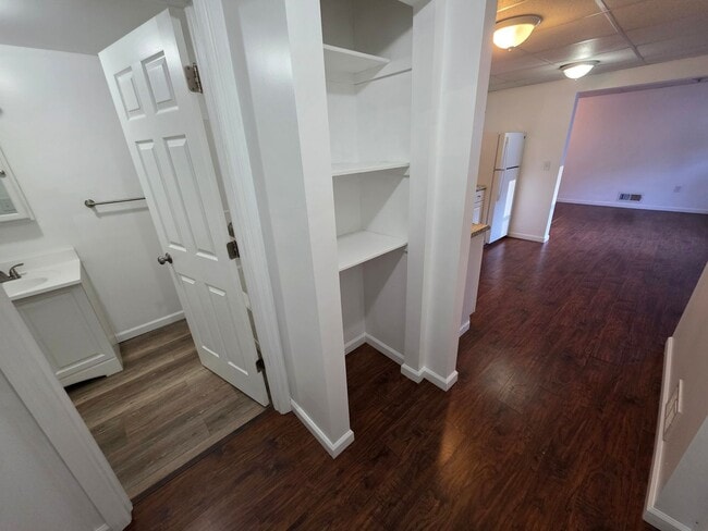 Building Photo - 83 Hudson St