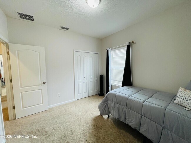 Building Photo - 15792 Bainebridge Dr