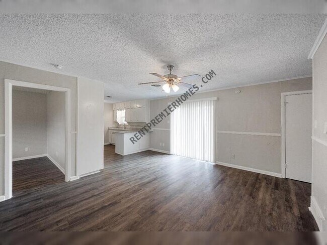 Building Photo - 5413 Odessa Ave