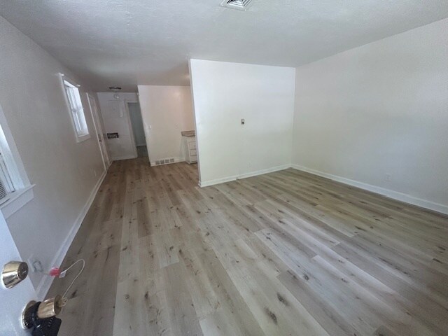 Building Photo - 1006 Anderson Pl