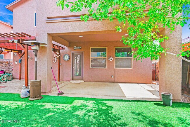 Building Photo - 7129 Long Meadow Dr