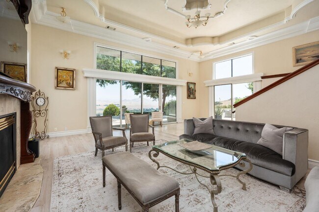 Building Photo - 14215 Killarney Dr