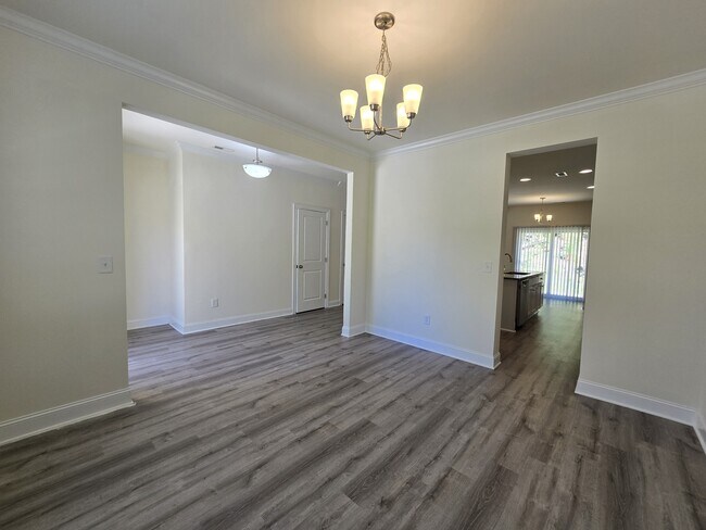 Building Photo - 421 Sailor Wy