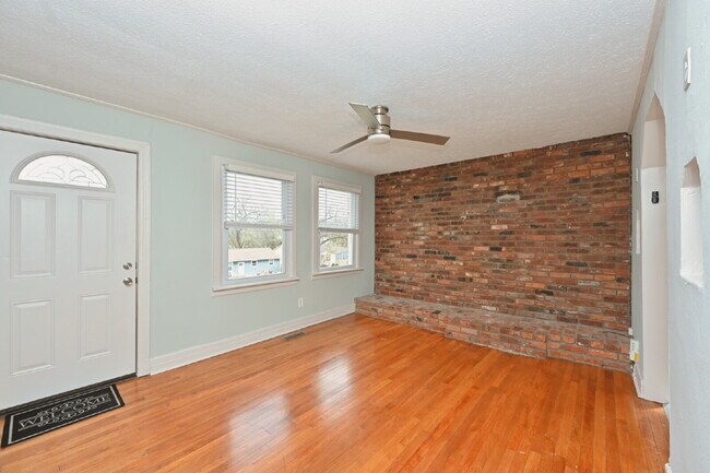 Building Photo - Renovated East Nashville Home | 3BR + Washer/Dryer + Off-Street Parking