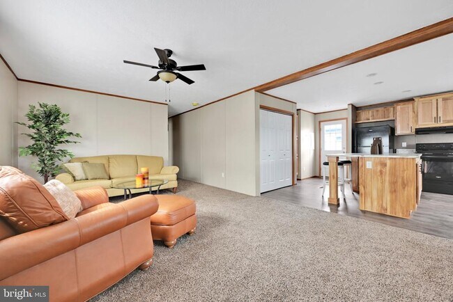 Building Photo - 2106 Scull St