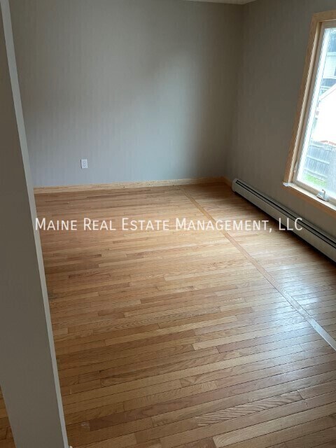 Building Photo - 118 Grove St