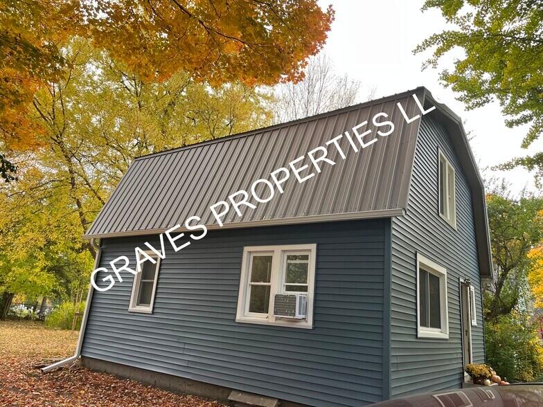 Building Photo - 515 Hillcrest Rd