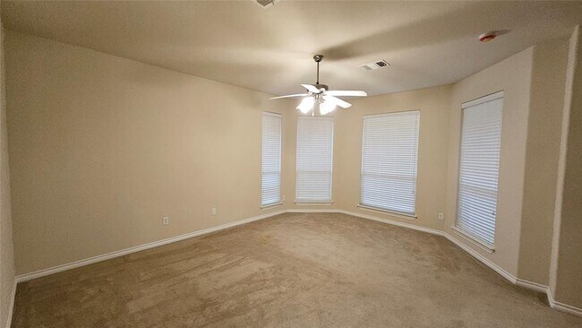 Building Photo - 1824 Woody Ln