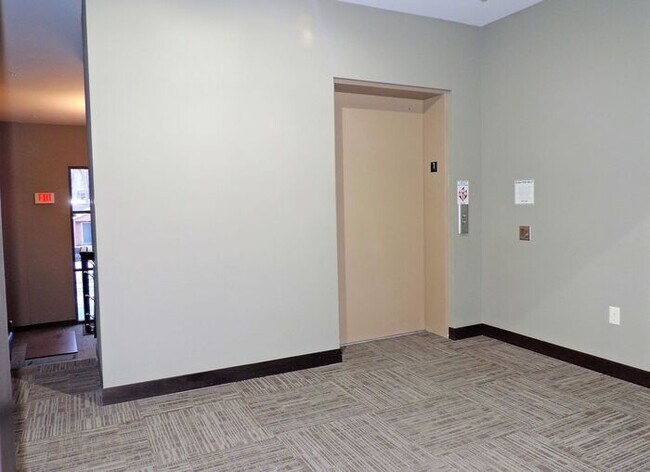 Building Photo - $1,635| 2 Bedroom, 2 Bathroom 1st Floor Condo | Pet Friendly* | Available for August 1st, 2026 Mo...