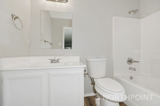 Building Photo - 4BR/2BA | Newly Renovated Single Family Home | 1-Car Garage Parking | In Dallas!