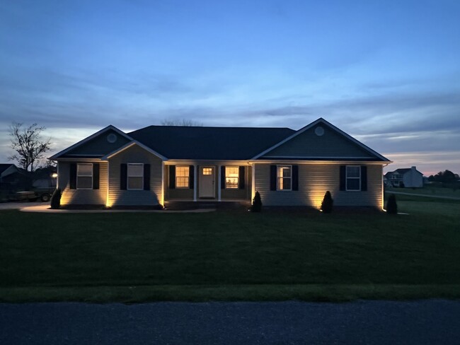 Building Photo - 71 Bent Grass Dr