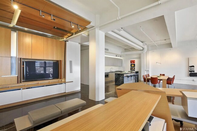 Building Photo - 2 Mint Plaza