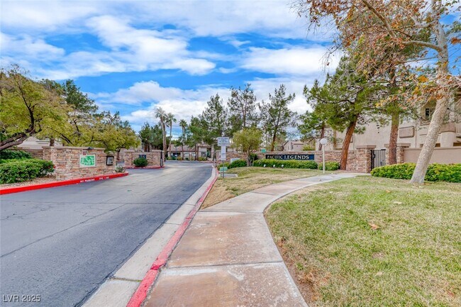 Building Photo - 75 N Valle Verde Dr
