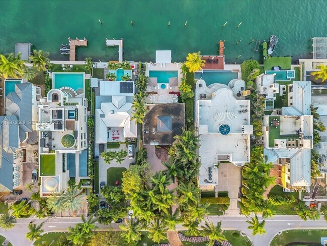 Building Photo - 279 N Hibiscus Dr