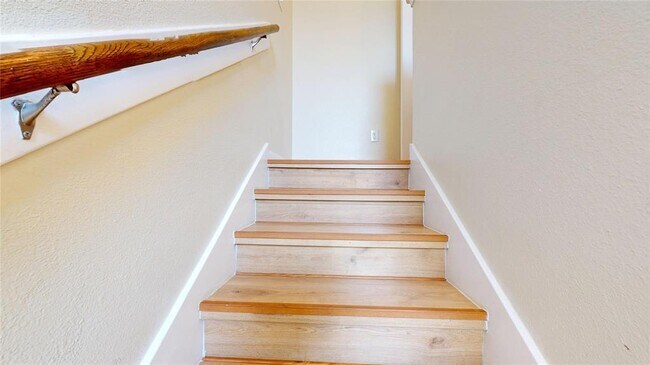Building Photo - 2429 Regatta Ln