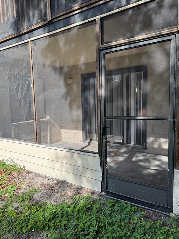 Building Photo - 2541 Myrtle Ave