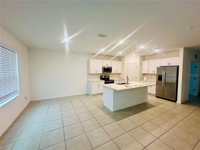 Building Photo - 187 Brinsmead Rd