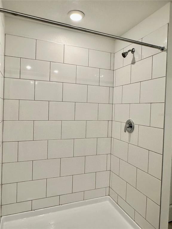 Building Photo - 17761 Pleasantview Blvd