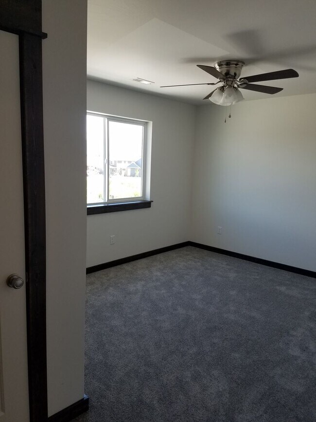 Building Photo - 1504 Butler Creek Ave