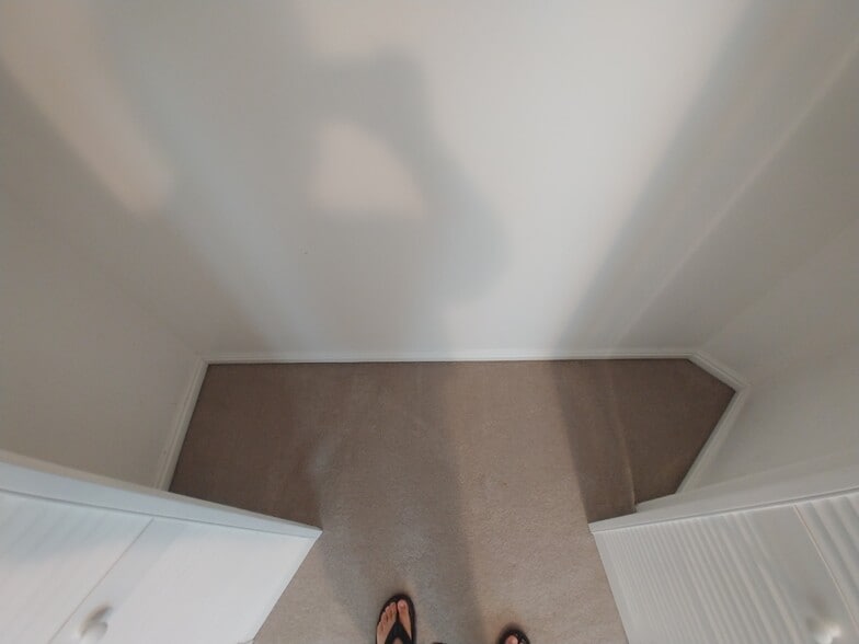 Building Photo - 936 Meadowbrook Dr