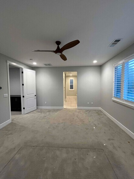 Building Photo - 333 Emory Ct