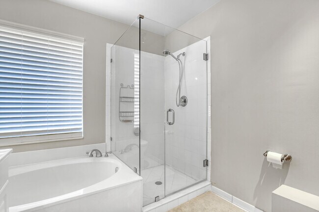 Building Photo - 10751 Oak Bend Way
