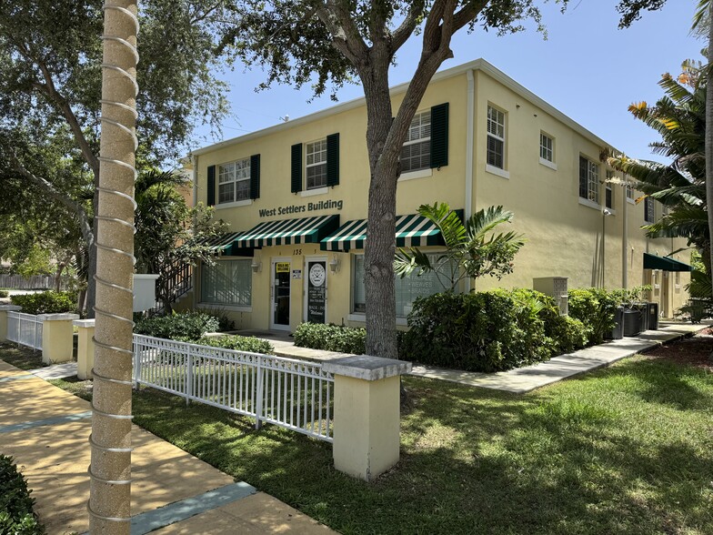 Building Photo - 135 NW 5th Ave