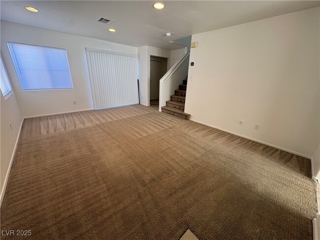 Building Photo - 10456 Coyote Cub Ave