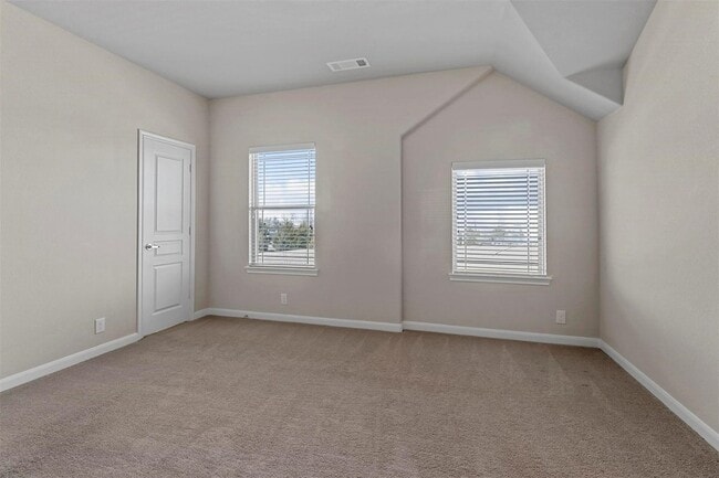 Building Photo - 4082 Serene Dr