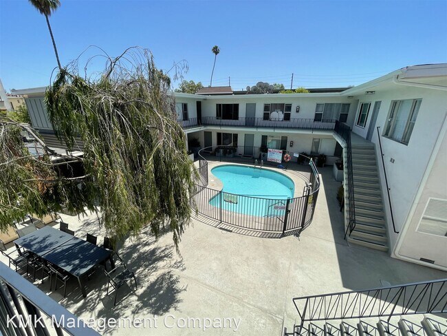 Building Photo - 1 br, 1 bath Apartment - 1617-21 S. Westga...