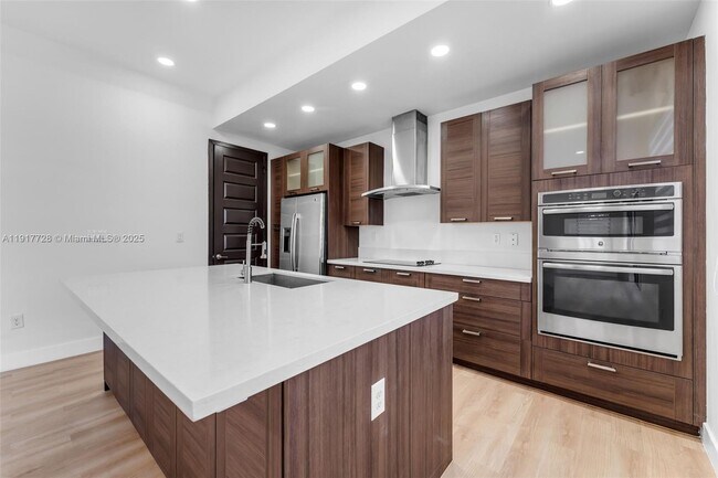 Building Photo - 16175 SW 136th Terrace