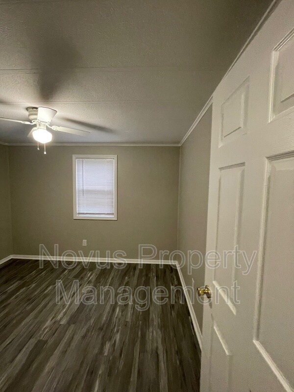 Building Photo - 60 Gees Ln