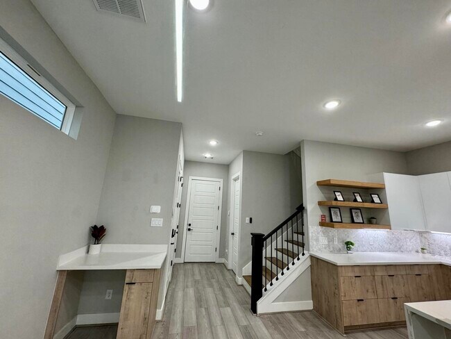 Building Photo - 7040 Avenue N