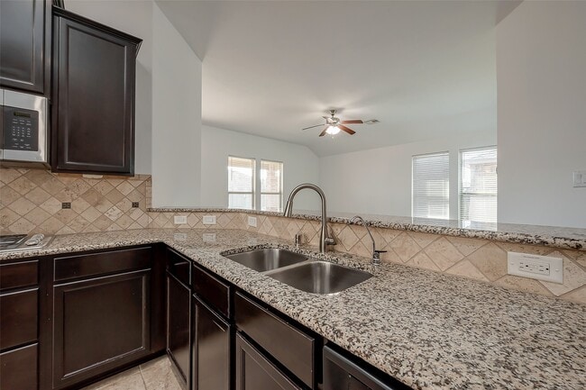 Building Photo - 11618 Lantana Reach Dr