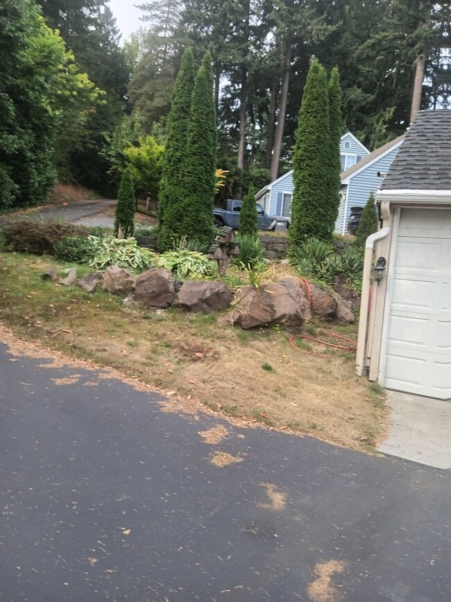 Building Photo - 14905 Cascadian Way