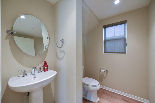 Building Photo - 3b/2.5b Cypress Village Irvine House for rent