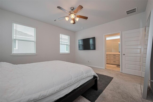 Building Photo - 3115 Planters Peak Dr