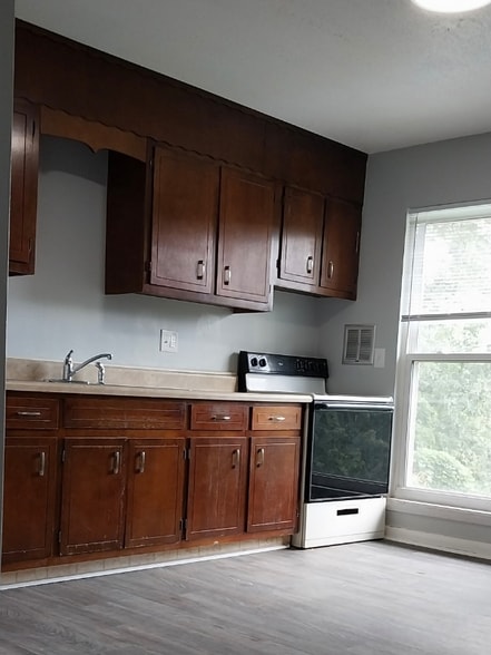 Building Photo - 139 Hendricks Blvd