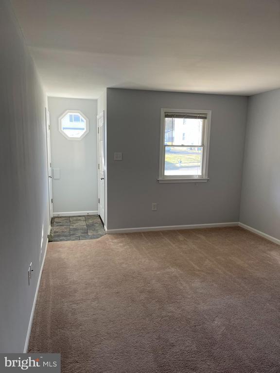 Building Photo - 21 Winard Cir