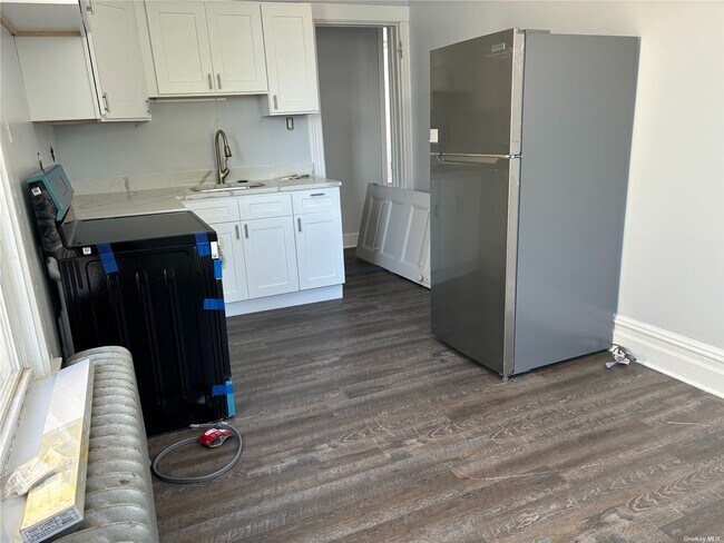 Primary Photo - 161 Beach 120th St