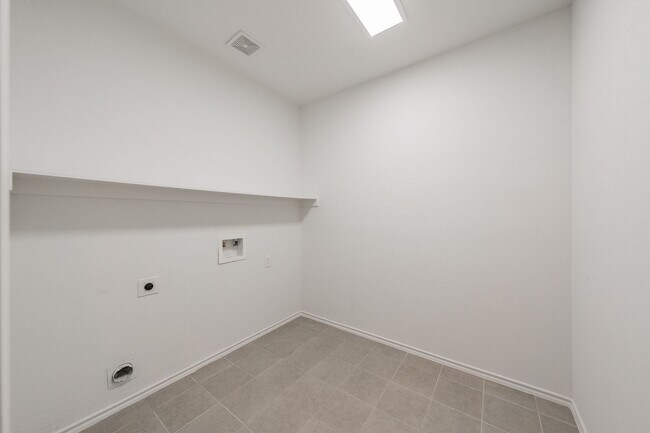 Building Photo - Ridgeview Farms