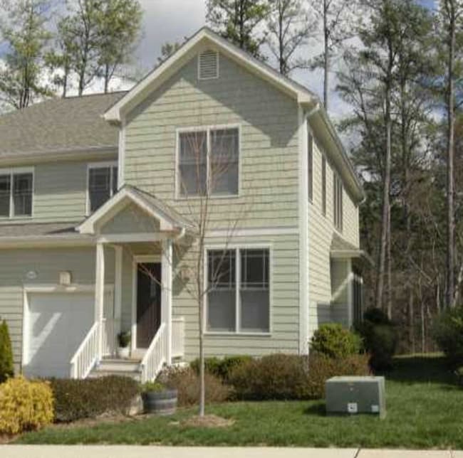 Primary Photo - 307 Charleston Ln