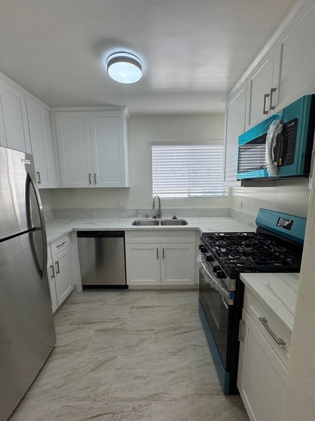 Building Photo - 618 Orlando Ave