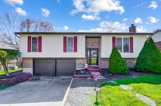 Building Photo - 10 Timberview Ct