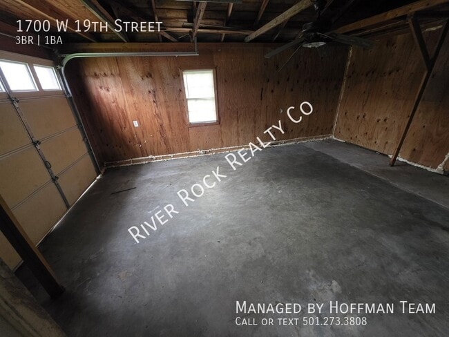 Building Photo - 1700 W 19th St